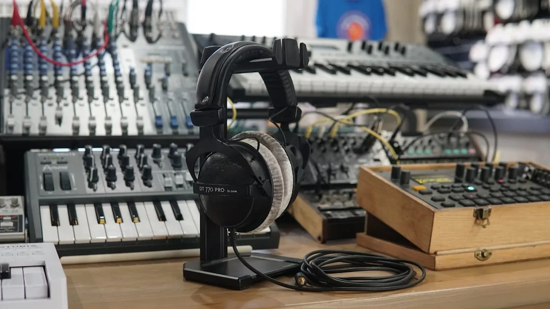AI 음악 만들기 무료 사이트 5곳 — 로그인 없이 30초 만에 BGM 생성