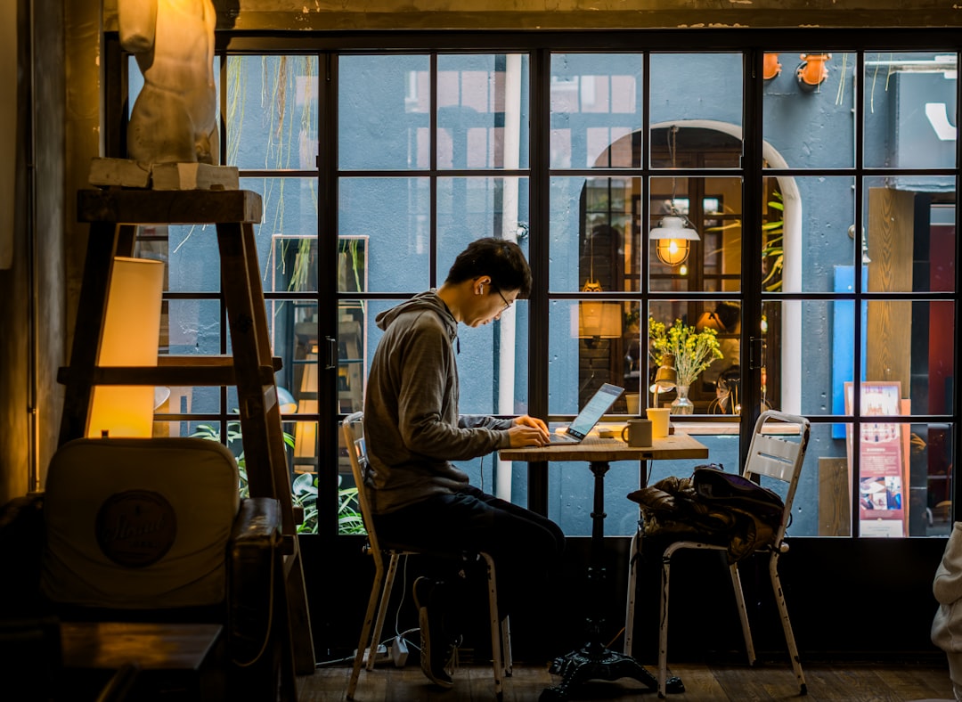 프리랜서 노트북 작업 환경