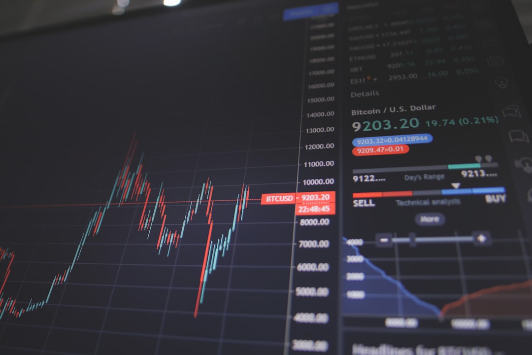차트·재무 화면 — 금융 답변은 GPT-5.5 정확도 80%로 일반 정보 본전이지만 실제 세금 신고·투자는 세무사·전문가 확인 필수 시각화